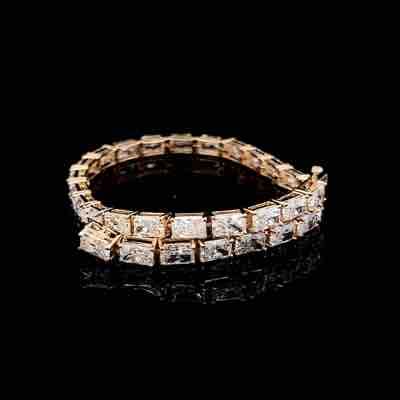 Rectangular Diamond Tennis Bracelet in Yellow Gold