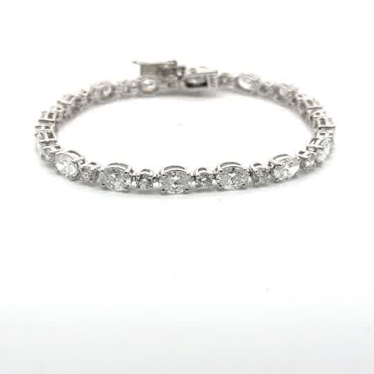 White Gold oval and round Diamond Tennis Bracelet