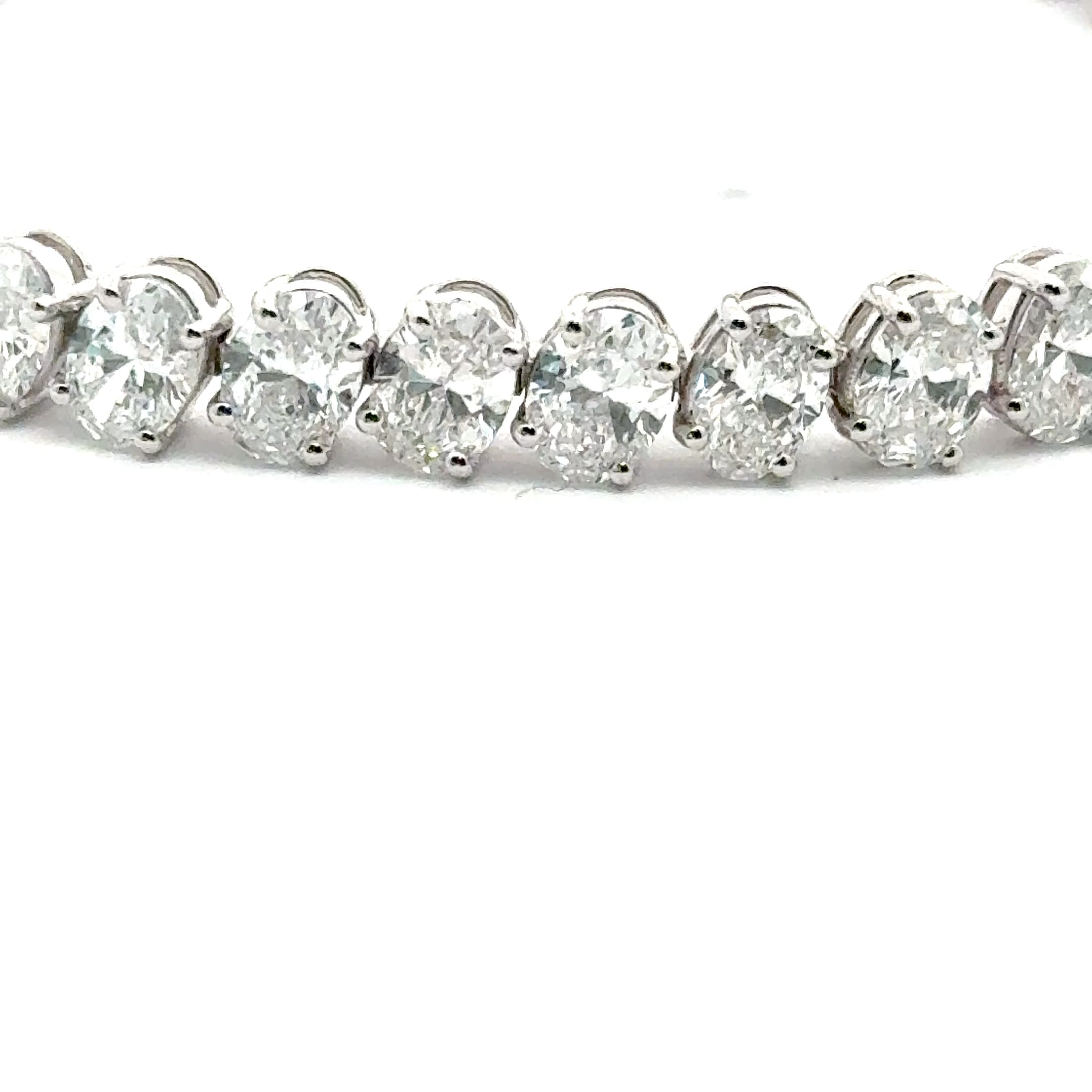 White Gold Oval-Cut Tennis Bracelet 3