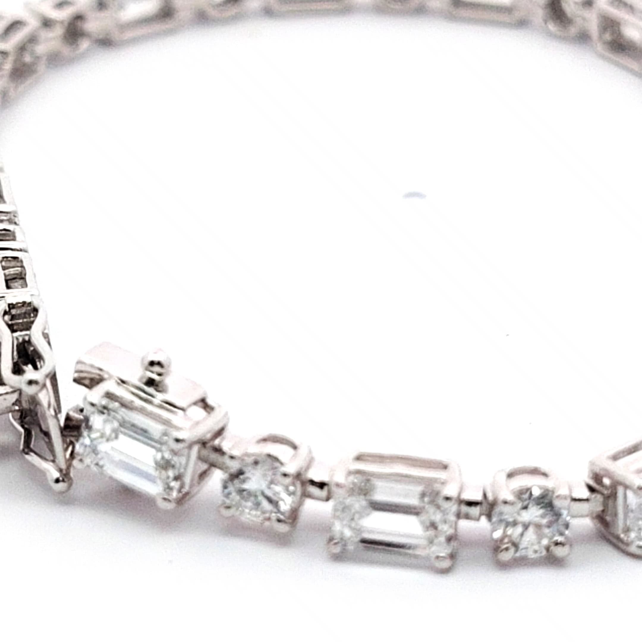 Emerald and Round Cut Diamond Tennis Bracelet in White Gold 5