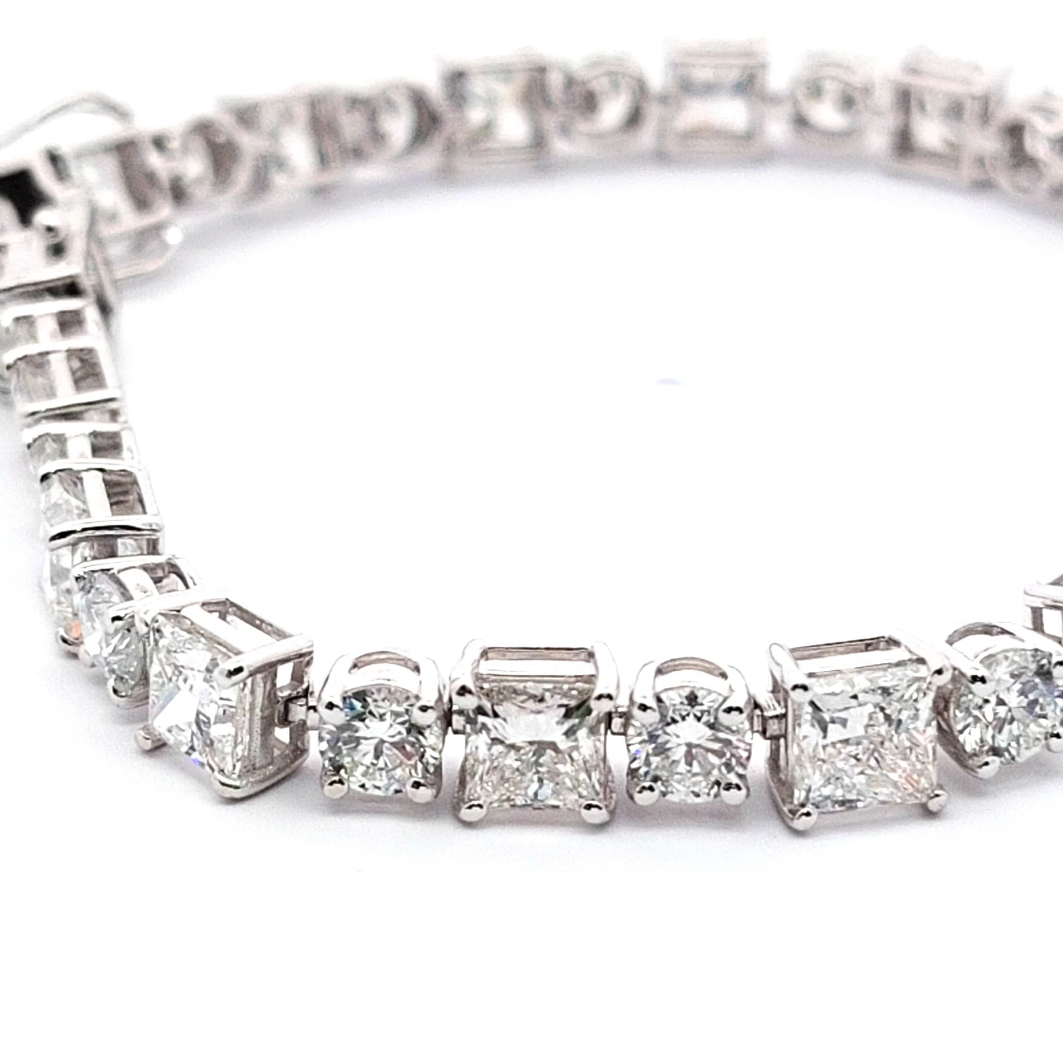 White Gold princess and round Diamond Tennis Bracelet 5