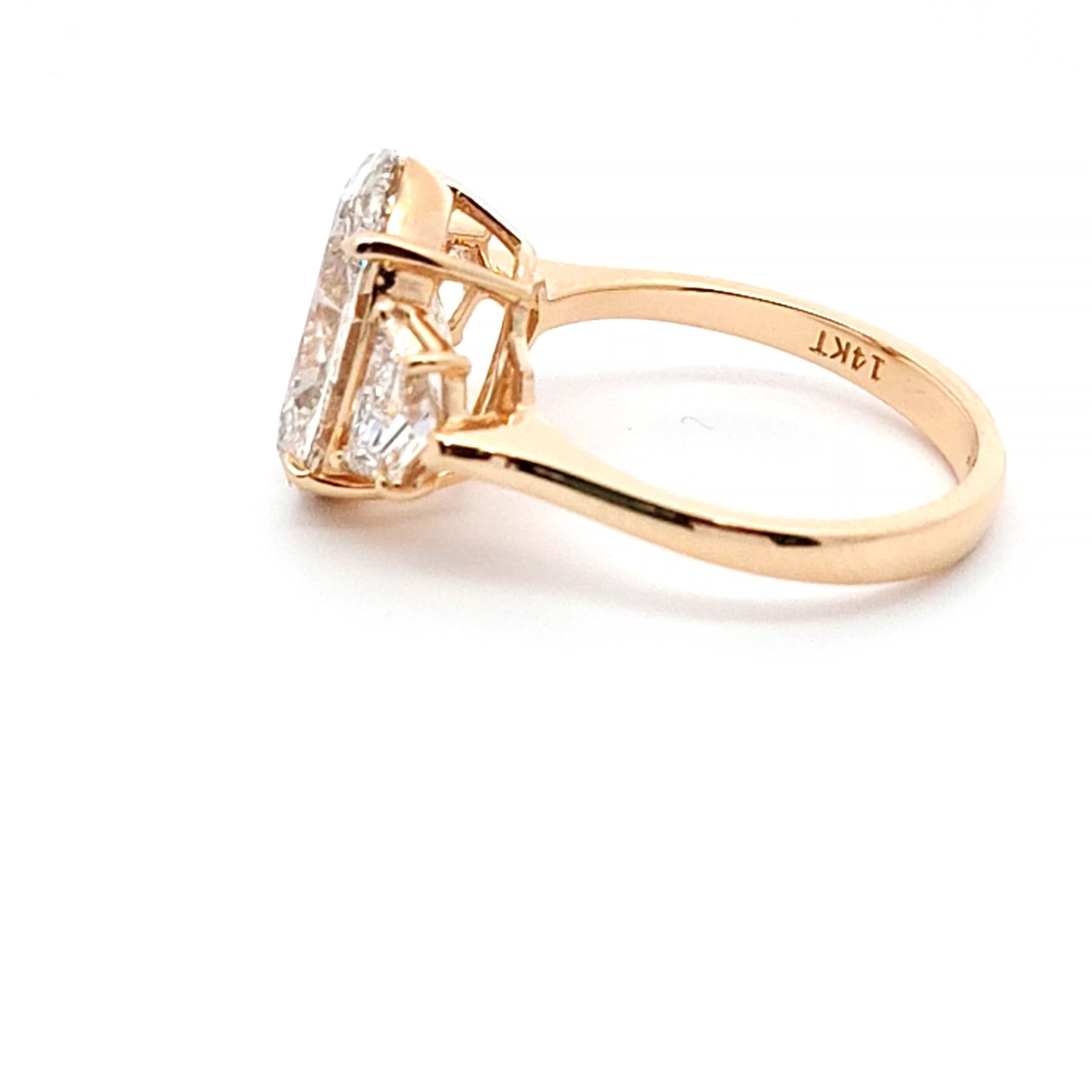 Yellow Gold Ring with Oval Cut Diamond and Accent Stones 3