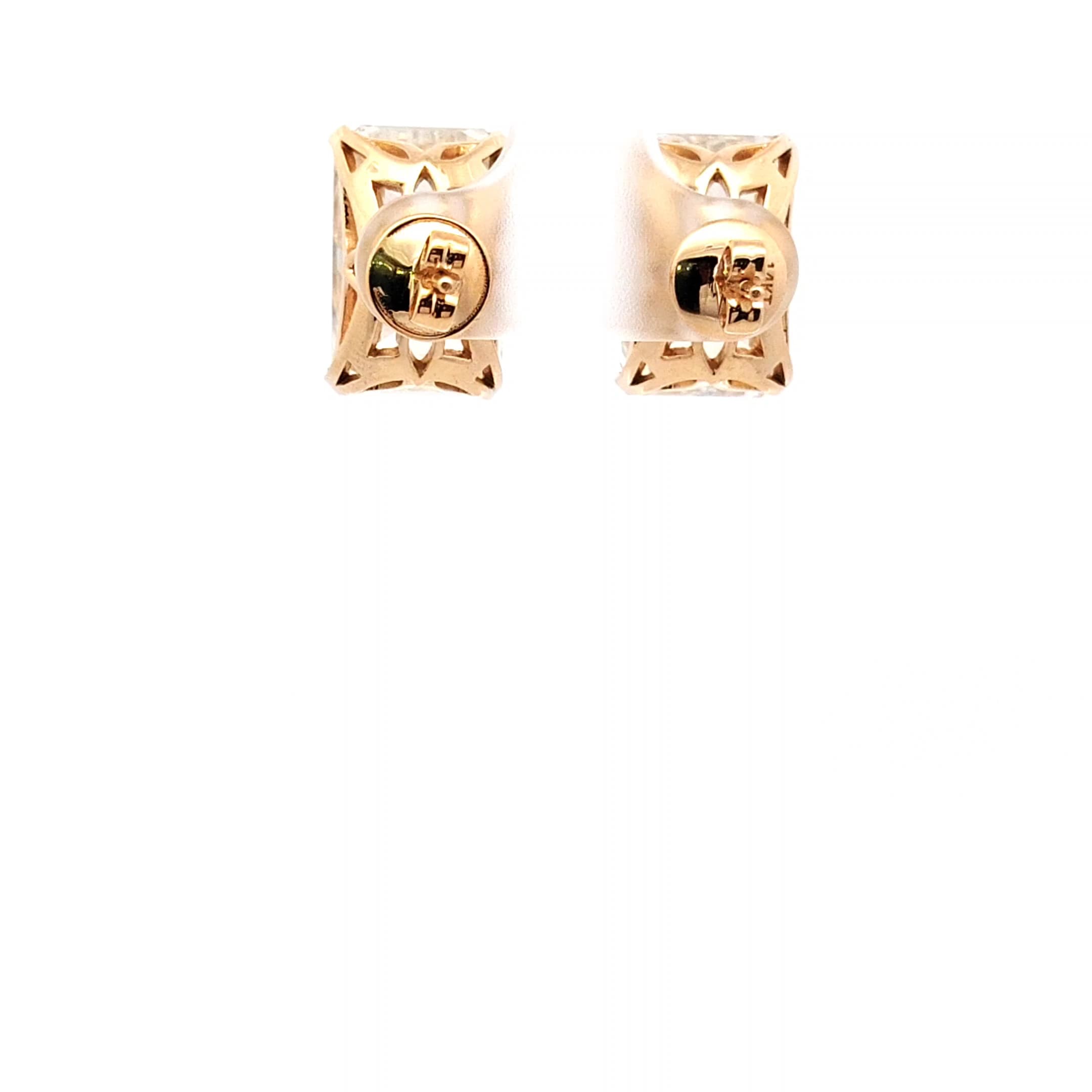 Emerald-Cut Diamond Stud Earrings in Yellow Gold 4