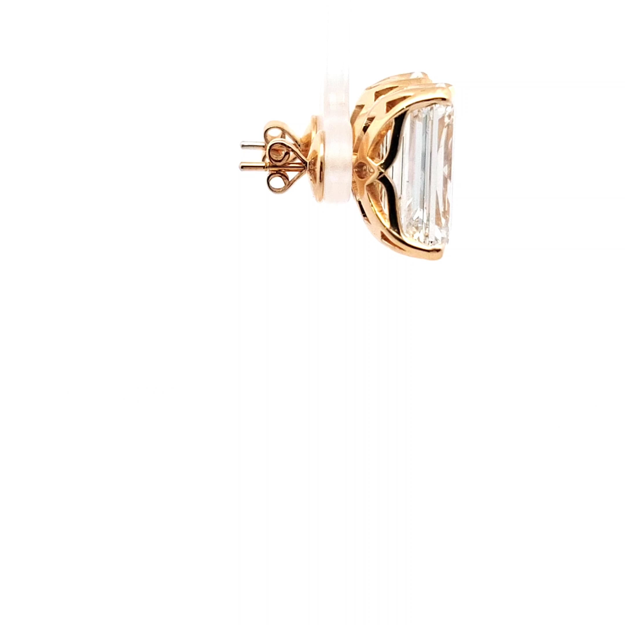 Emerald-Cut Diamond Stud Earrings in Yellow Gold 5