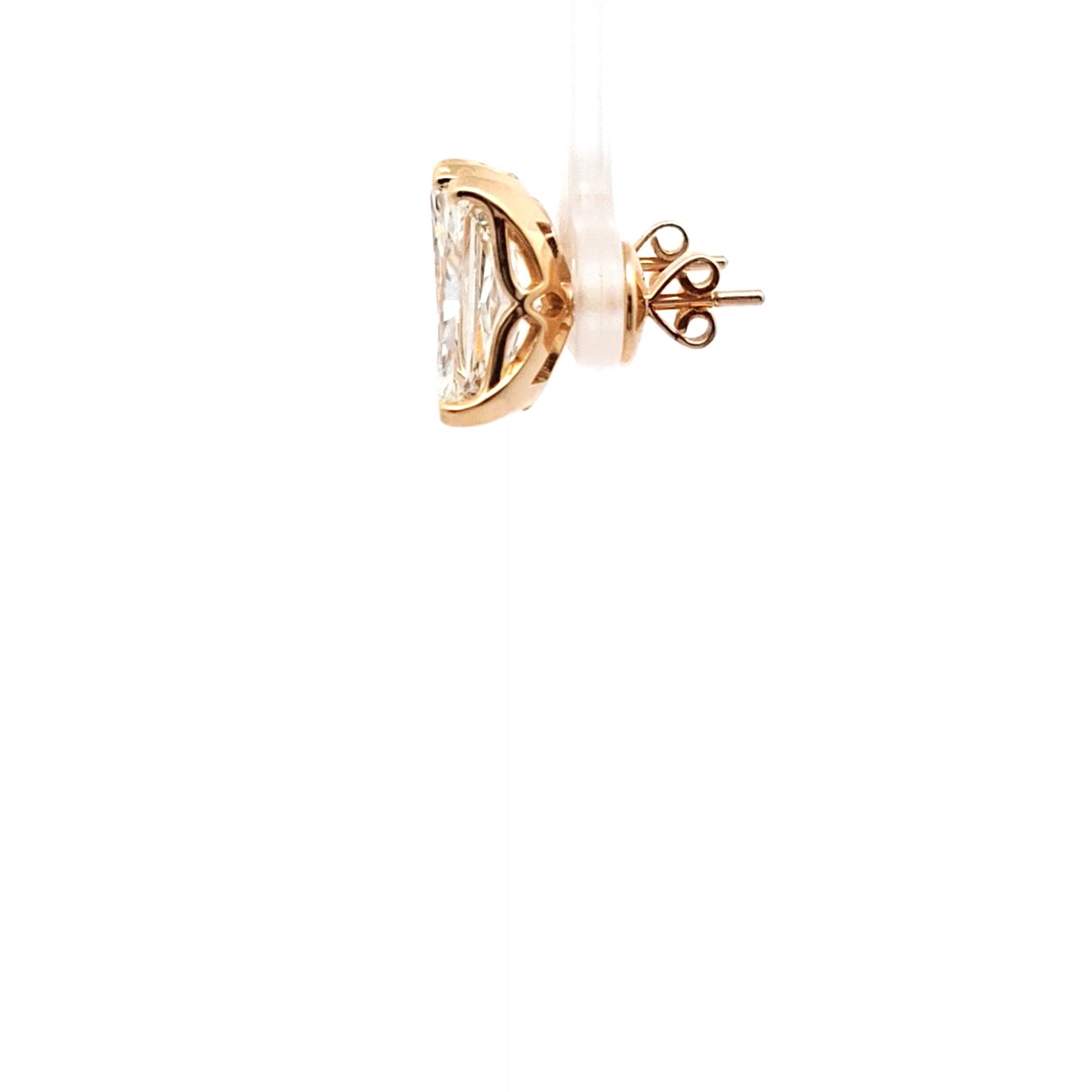 Emerald-Cut Diamond Stud Earrings in Yellow Gold 3