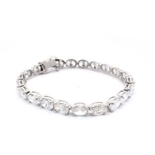 Oval-Cut Diamond Tennis Bracelet in White Gold