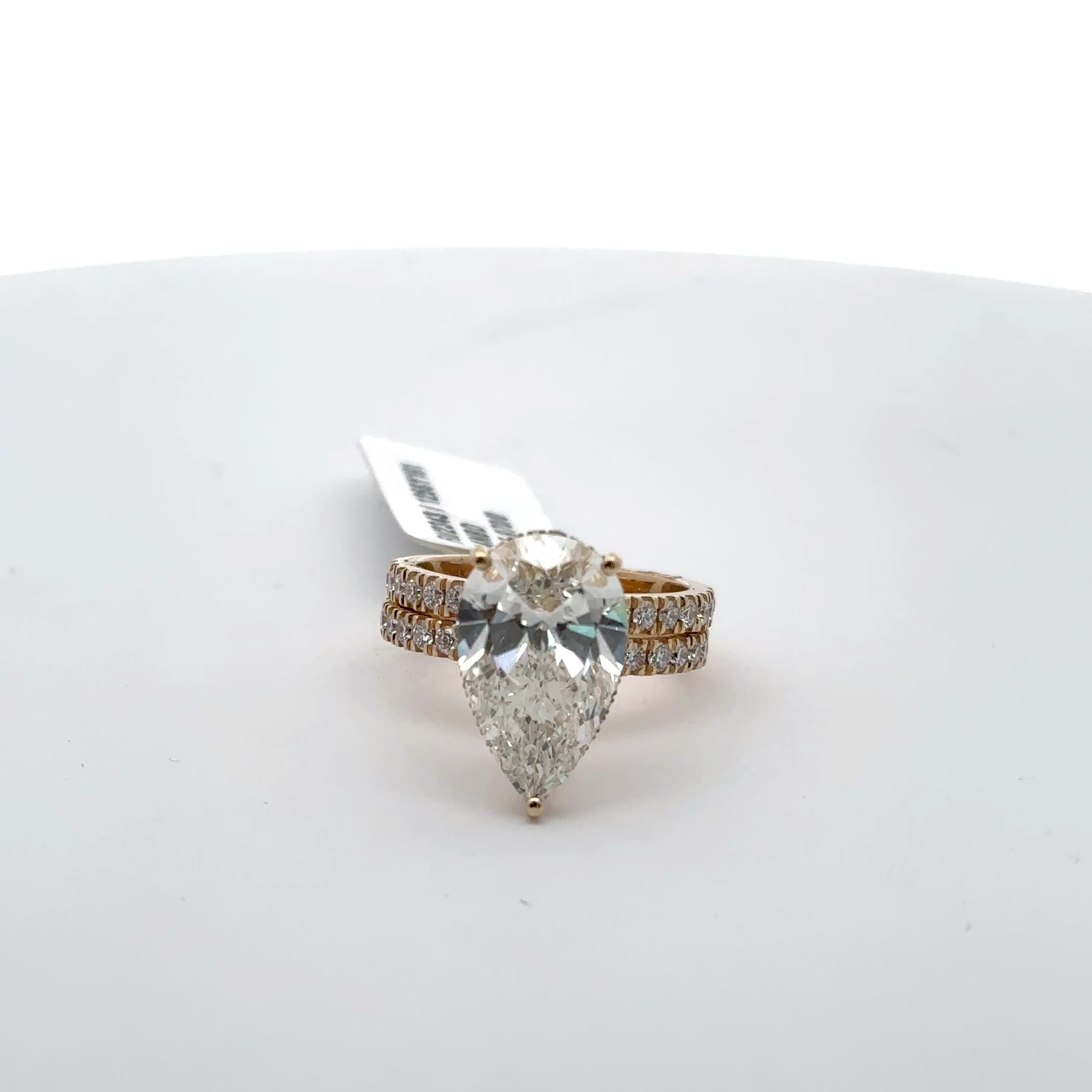 Yellow Gold Ring Featuring a Pear Cut Diamond 2