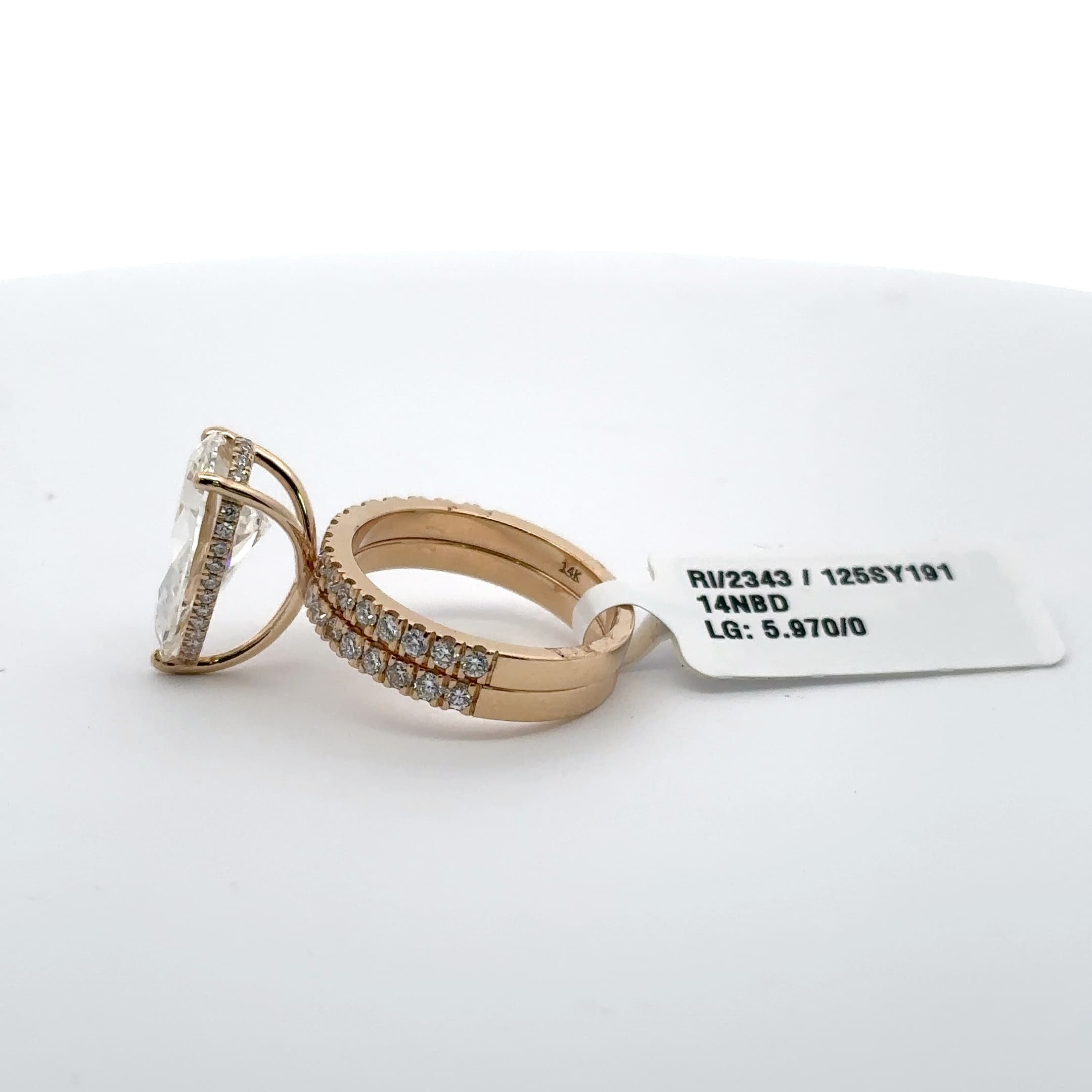 Yellow Gold Ring Featuring a Pear Cut Diamond 3