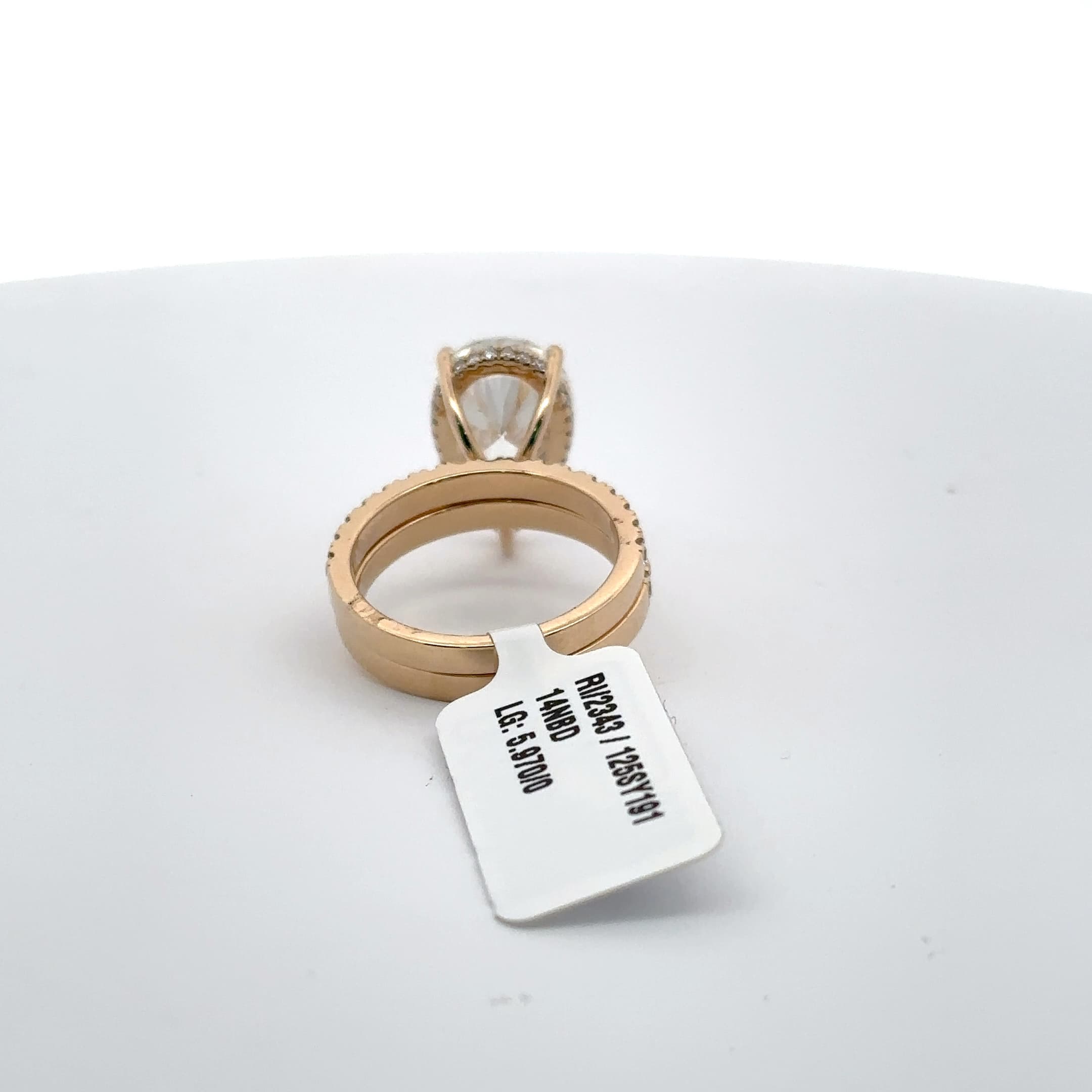 Yellow Gold Ring Featuring a Pear Cut Diamond 4