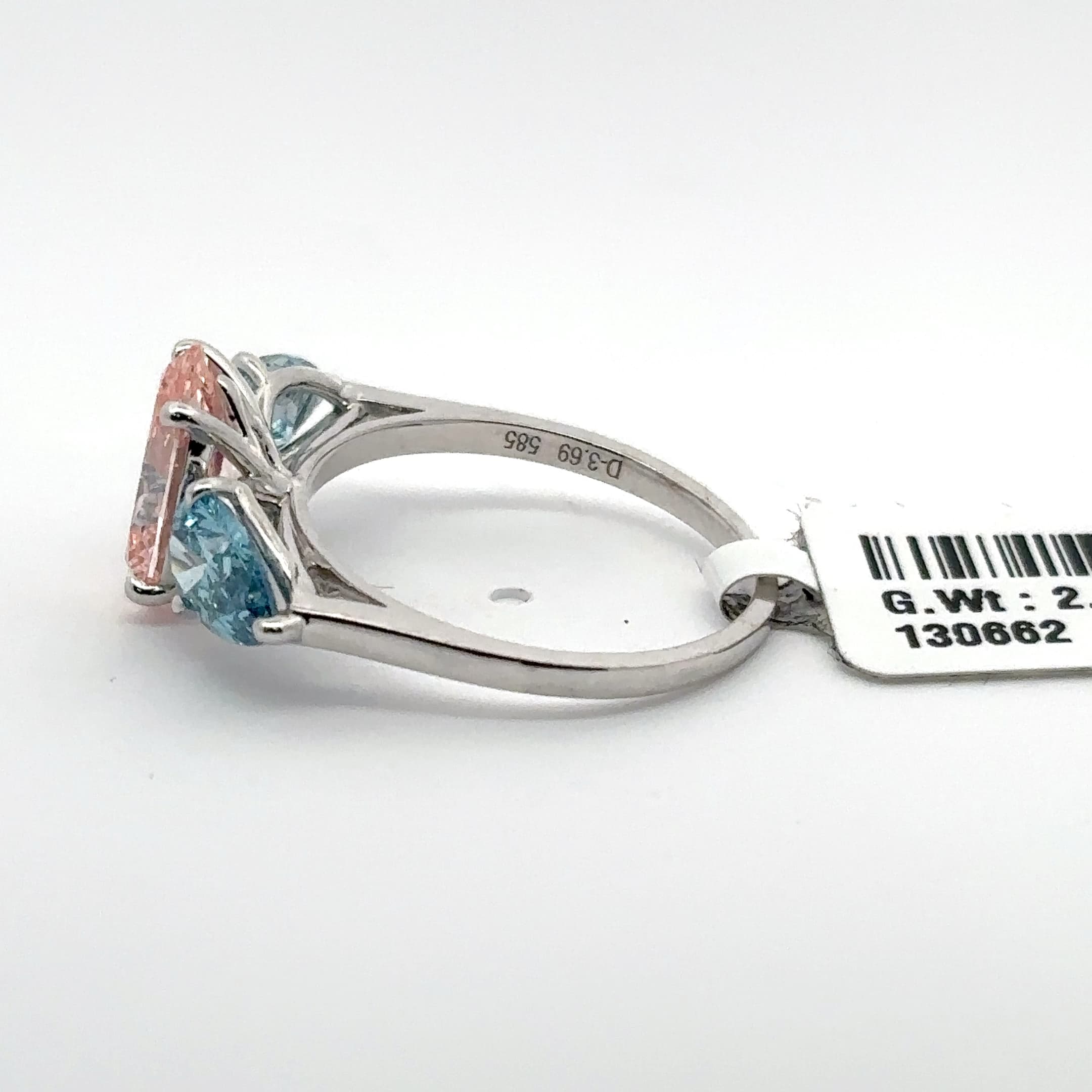White Gold Multistone Ring with Oval Cut Diamond 3