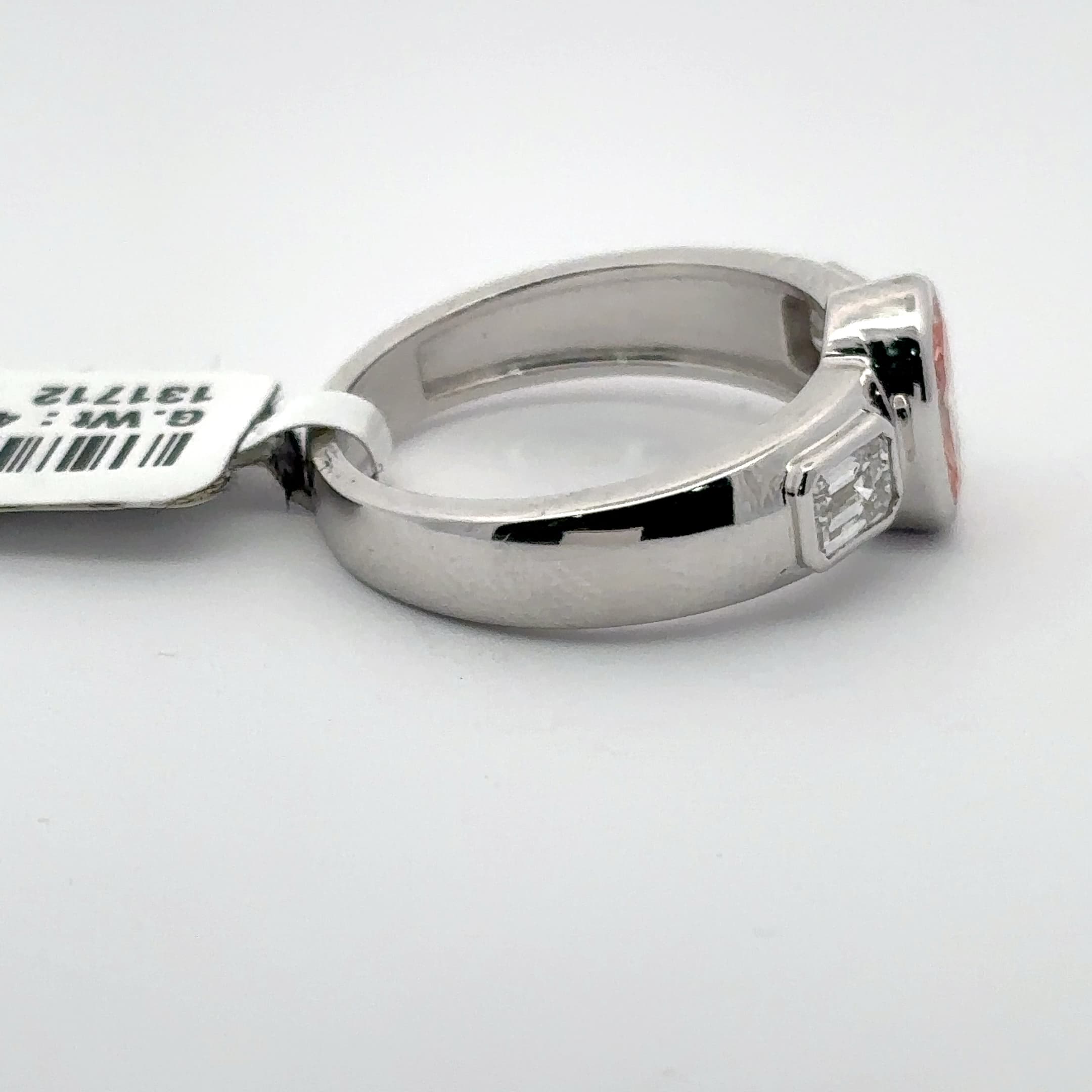 Multistone Ring with Oval Cut Diamond 5