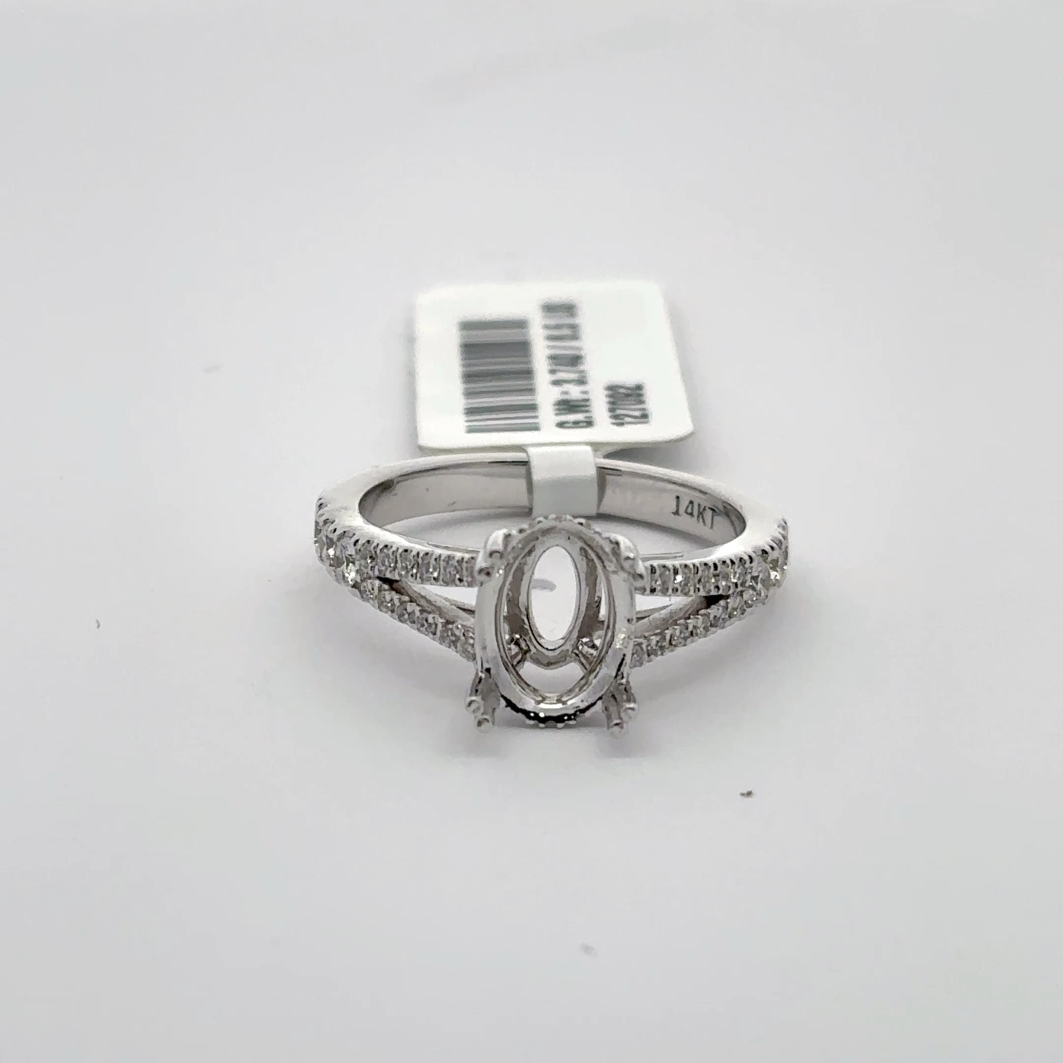 14K T White Gold Pavé-Set Ring Mounting for Oval Gemstone 2