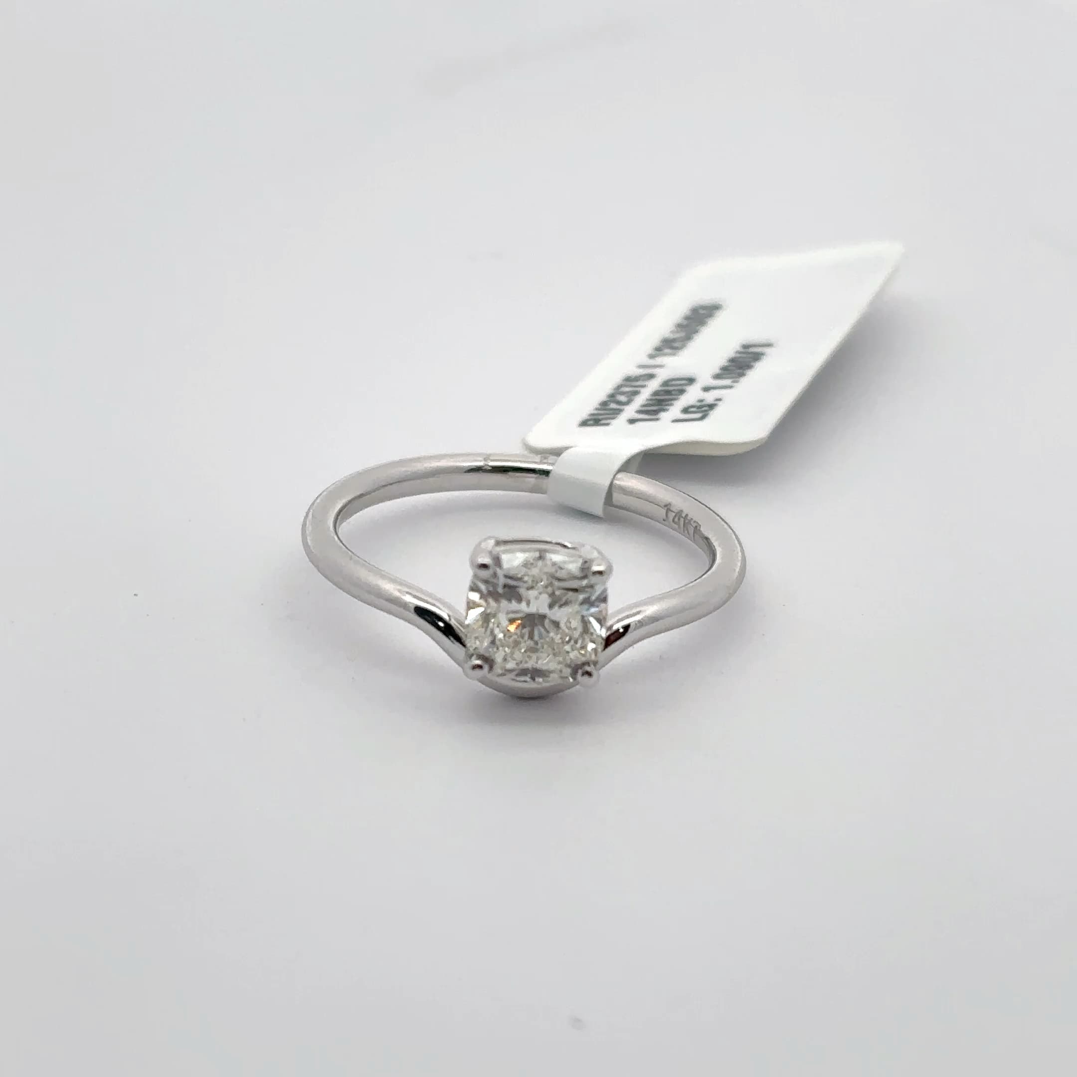 Solitaire Ring with Cushion Cut Diamond in White Gold 2