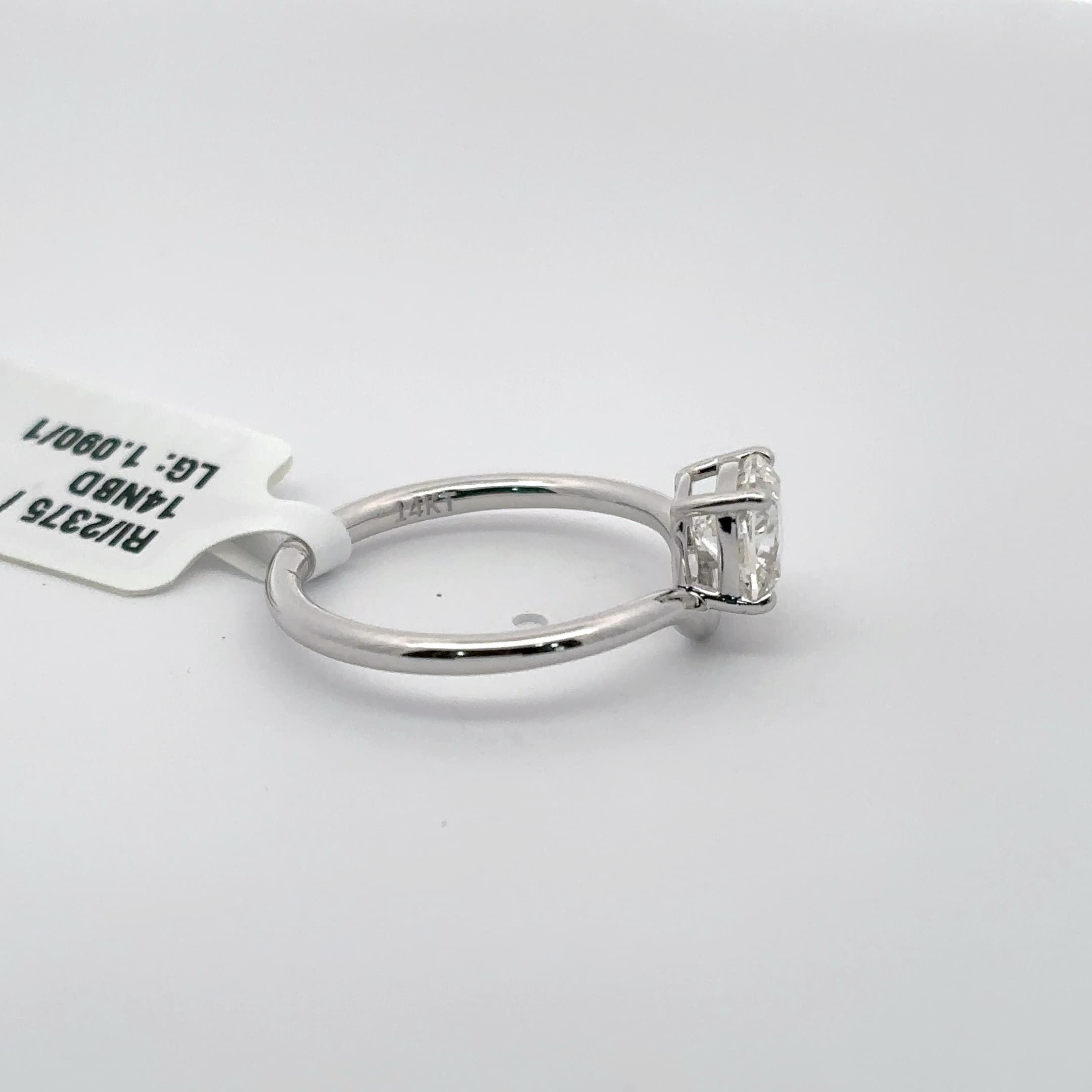 Solitaire Ring with Cushion Cut Diamond in White Gold 5