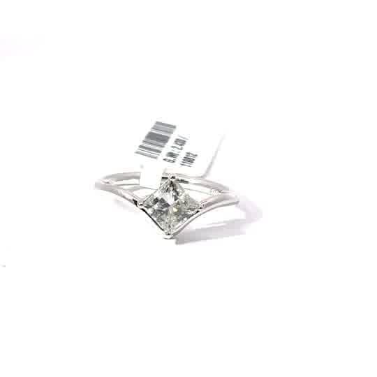 White Gold Silver Solitaire Ring with Princess Cut Diamond