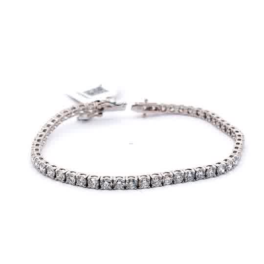 White Gold Tennis Bracelet with Brilliant Cut Round Diamonds