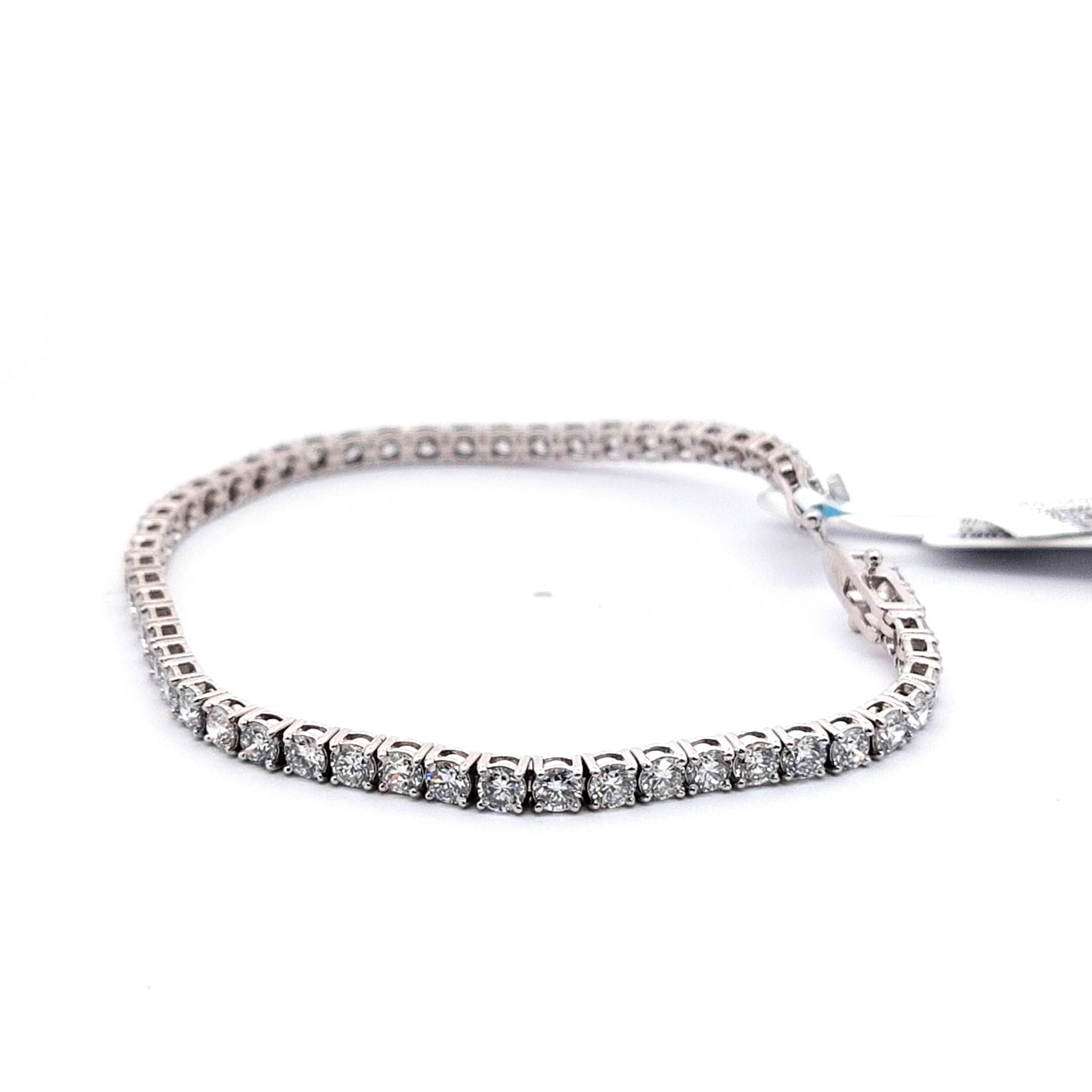 White Gold Tennis Bracelet with Brilliant Cut Round Diamonds 3
