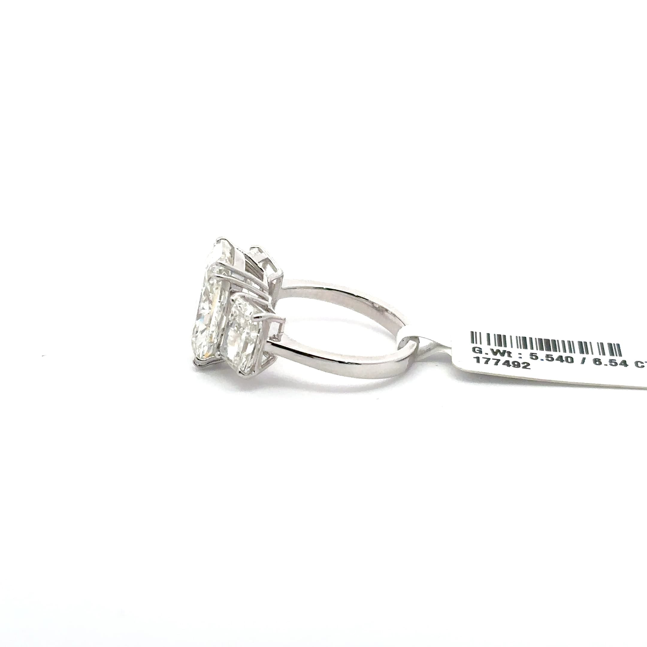 White Gold Multistone Ring with long Cushion Cut Diamond 3