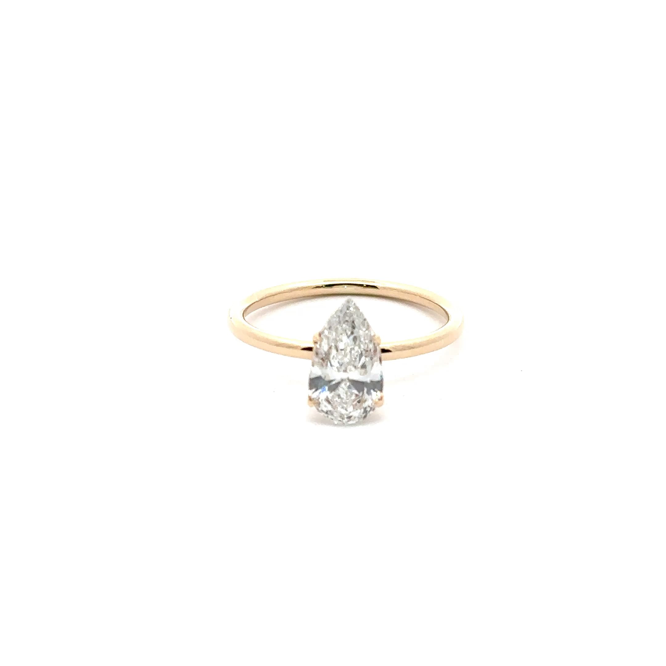 Pear-Cut Diamond Solitaire Ring in Yellow Gold 2