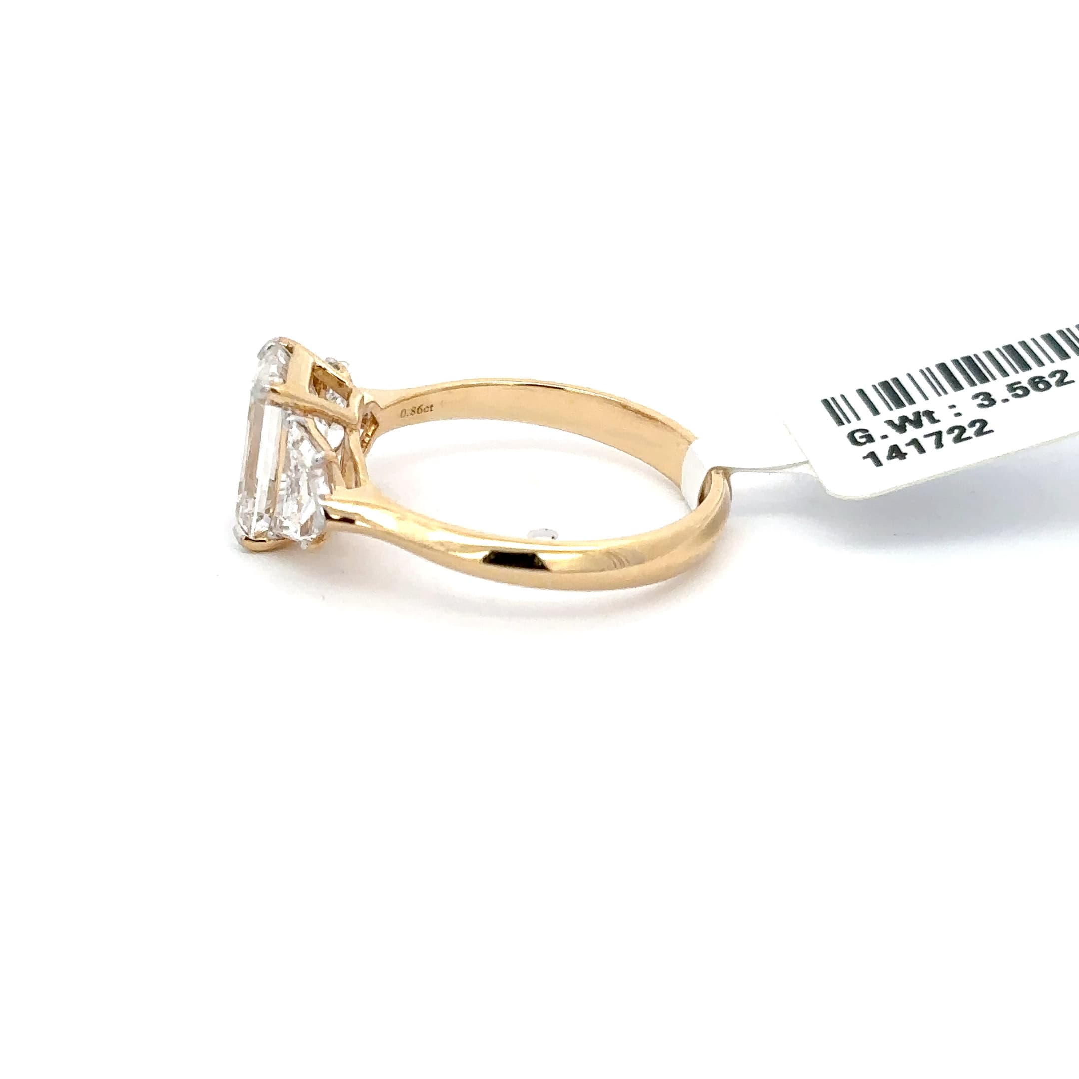Yellow Gold Multistone Ring with Emerald Cut Diamond 3