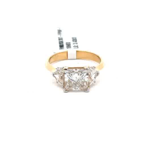 Yellow Gold Multistone Ring with Princess Cut Diamond