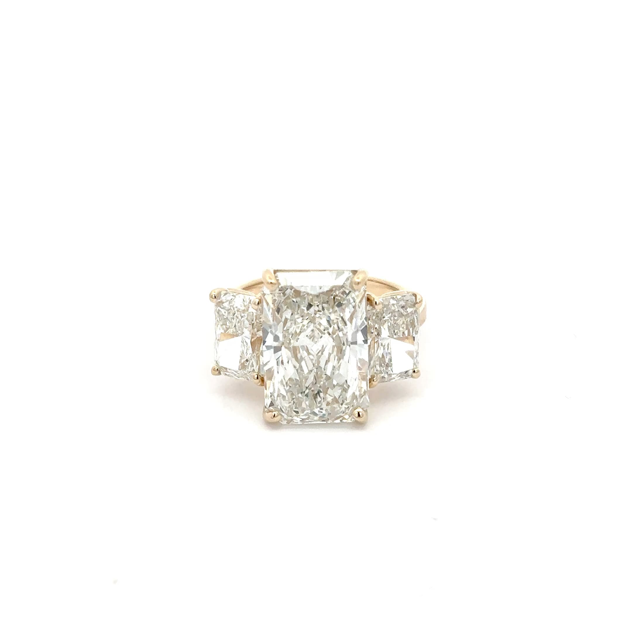 Radiant Cut Diamond Three-Stone Yellow Gold Ring 2