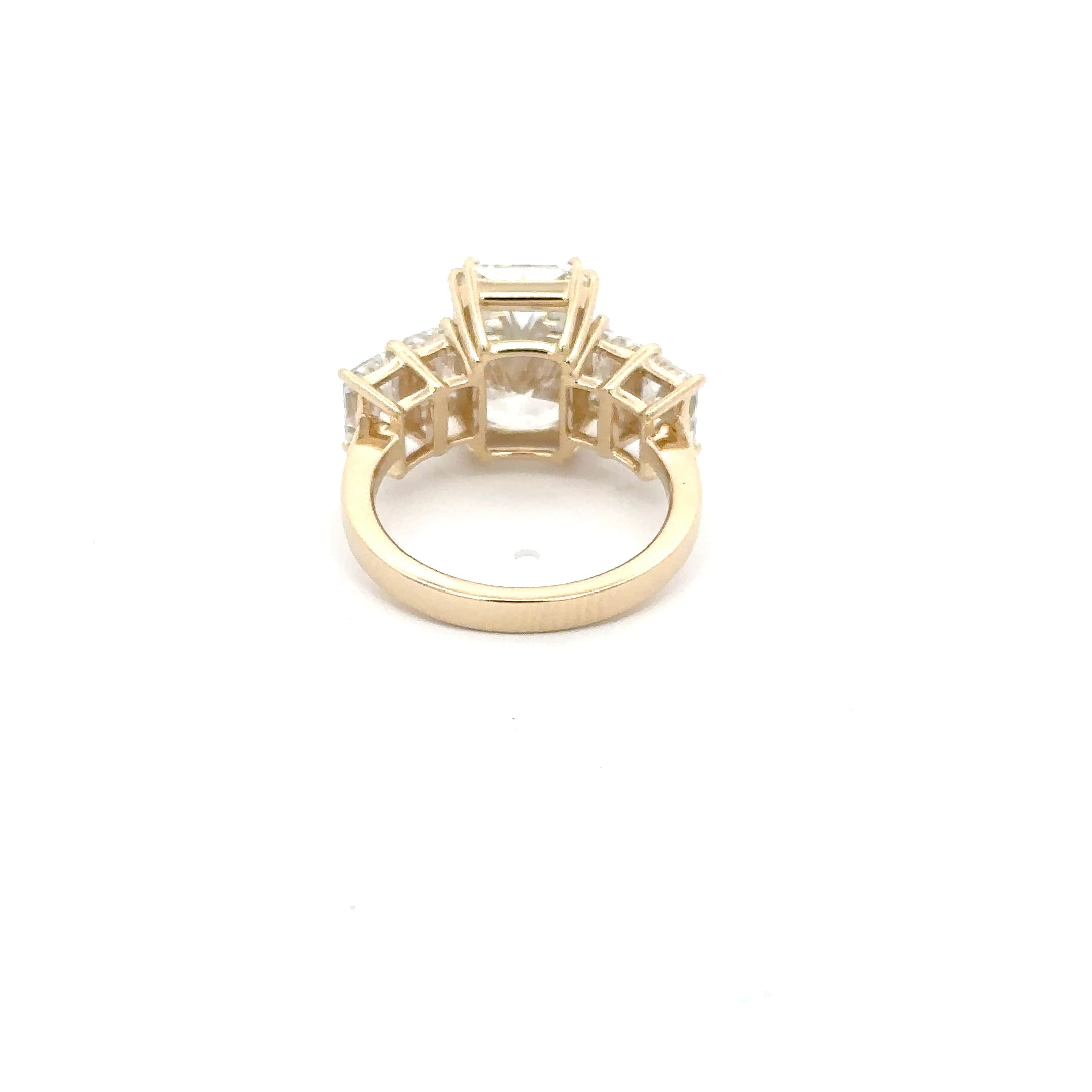 Yellow Gold Multistone Ring with Radiant Cut Diamond 4