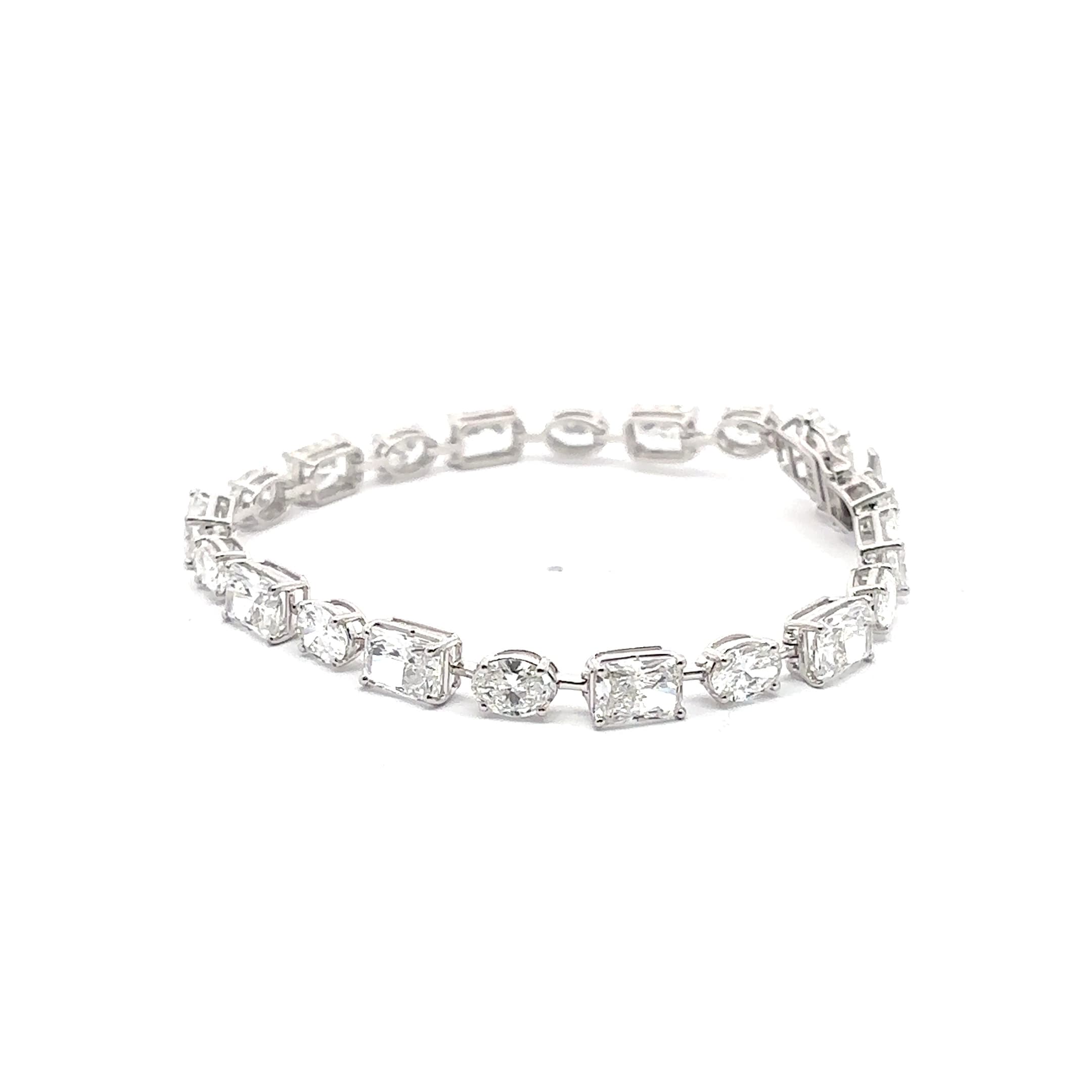 White Gold Tennis Bracelet with Oval and Radiant Cut Diamond 3