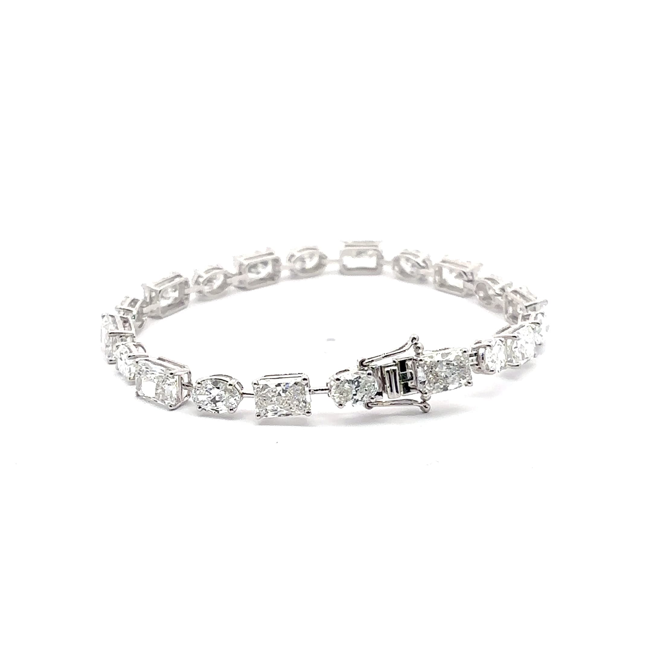 White Gold Tennis Bracelet with Oval and Radiant Cut Diamond 4