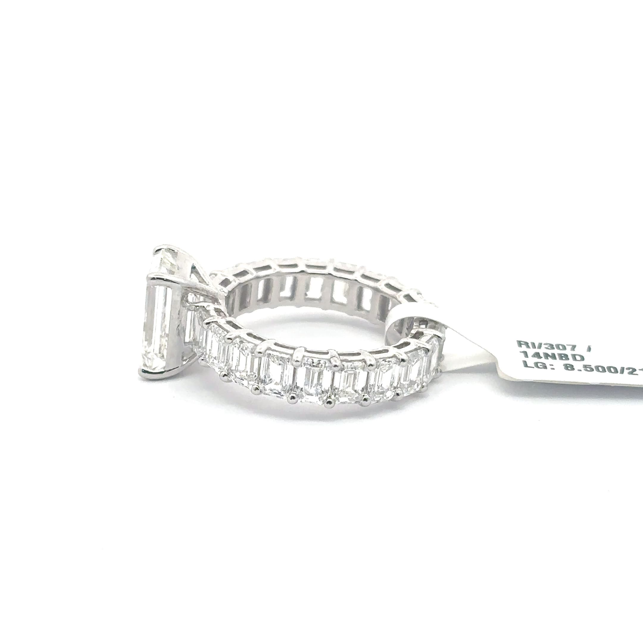 Eternity Ring with Emerald-Cut Diamonds 3