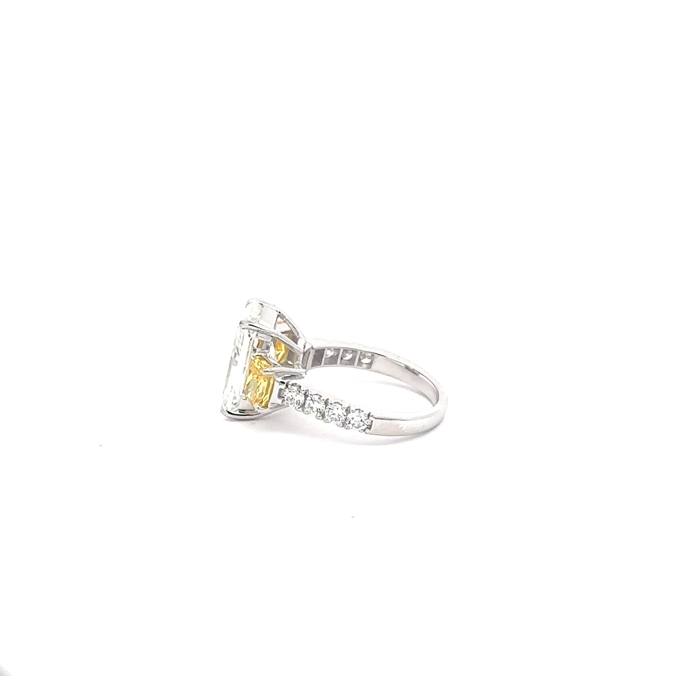 Yellow Gold Multi-Stone Ring with Radiant Cut Diamond 3