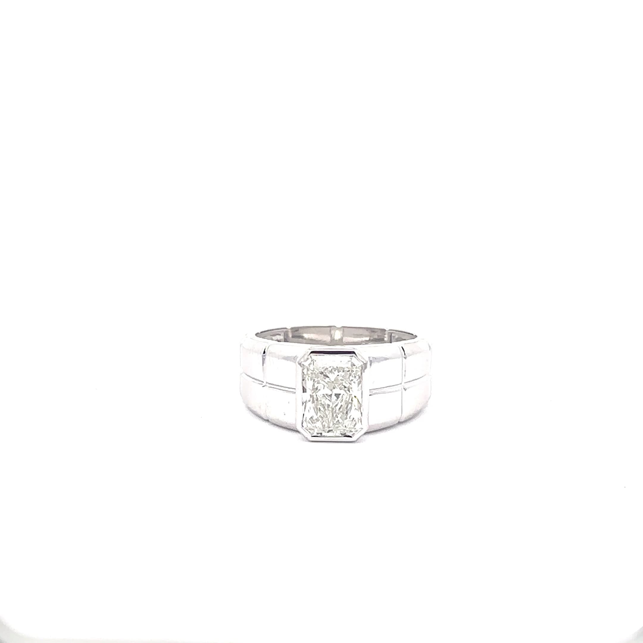 White Gold Diamond Emerald Cut Multistone Ring 2