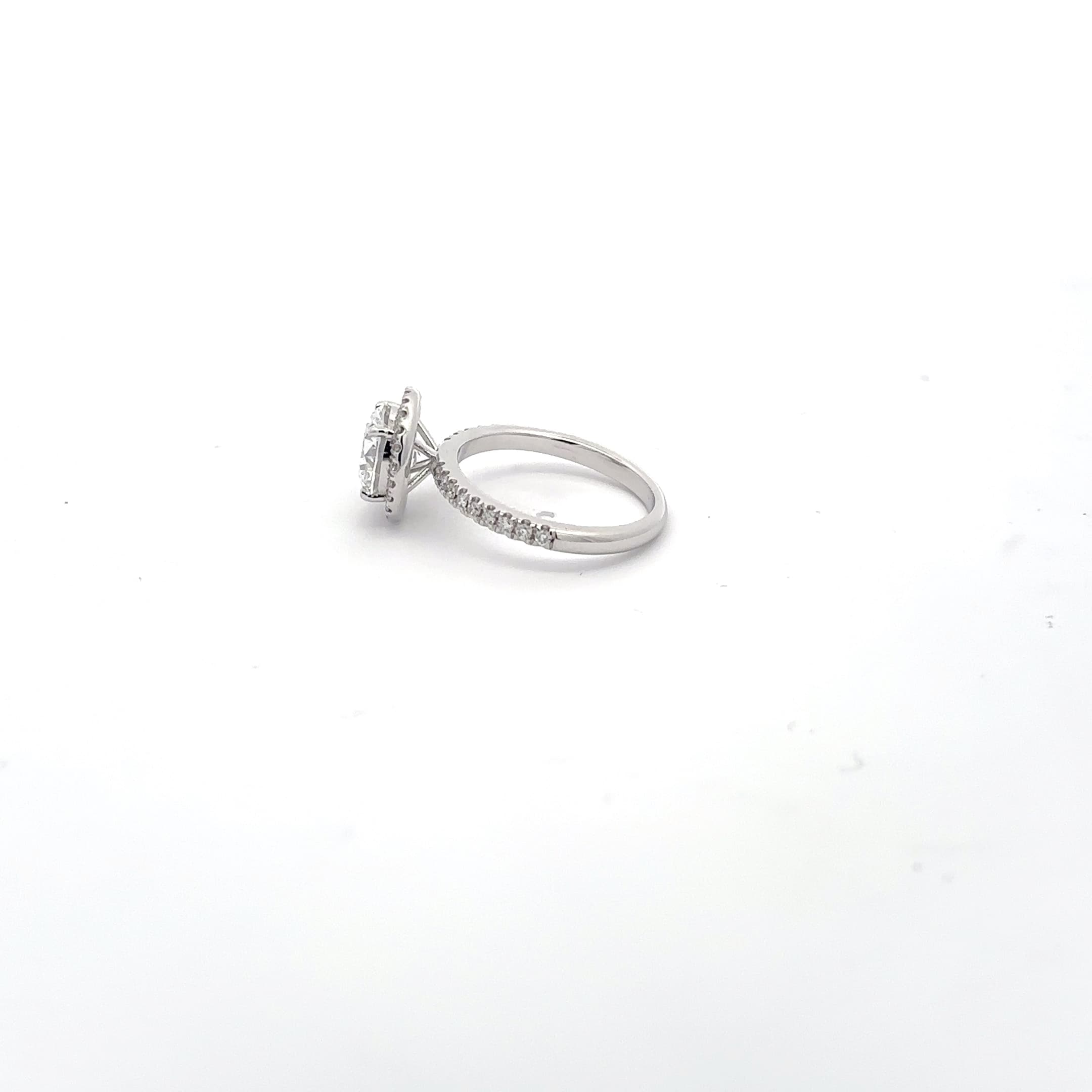 White Gold diamond ring 3