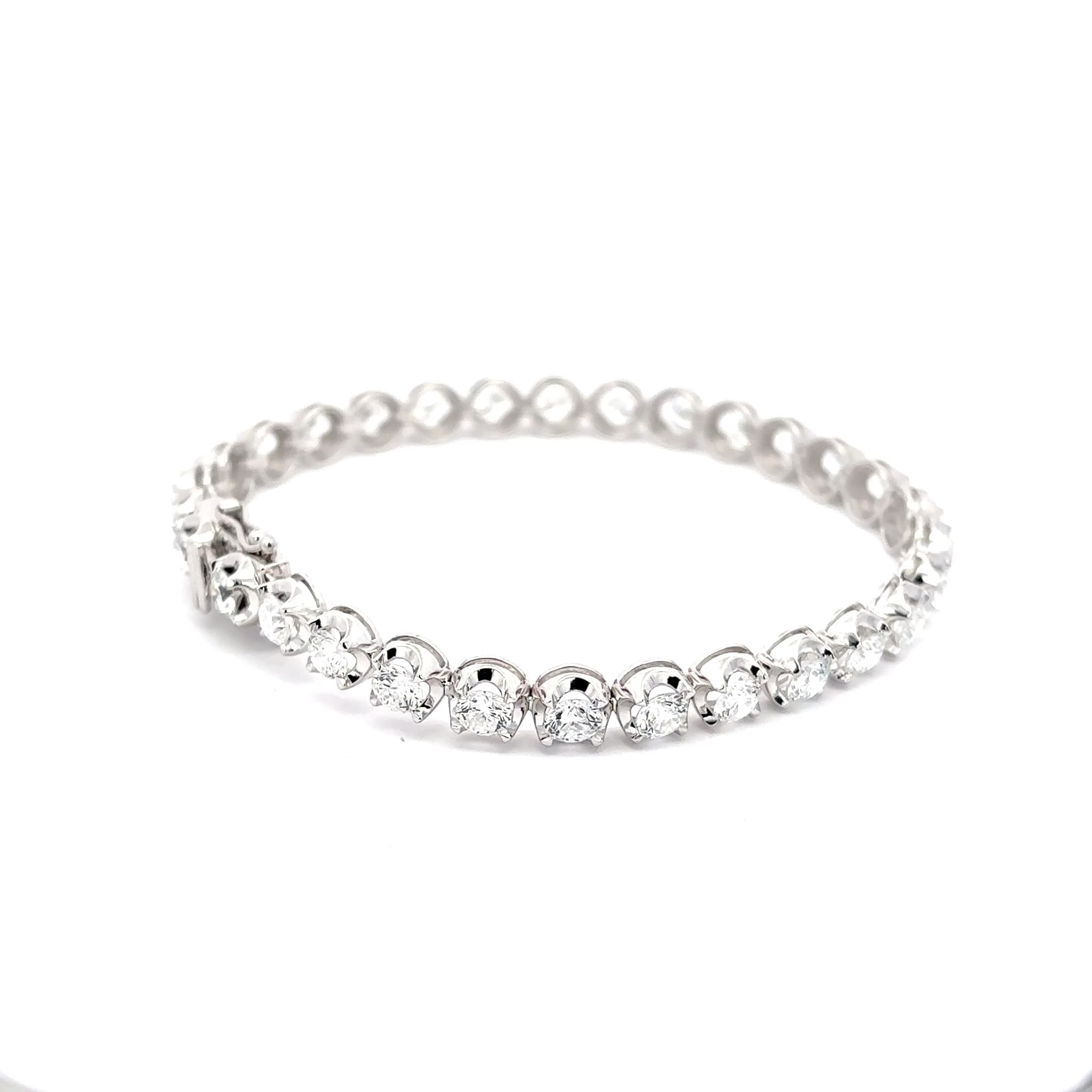 Tennis Bracelet in crown setting 14K White Gold 2