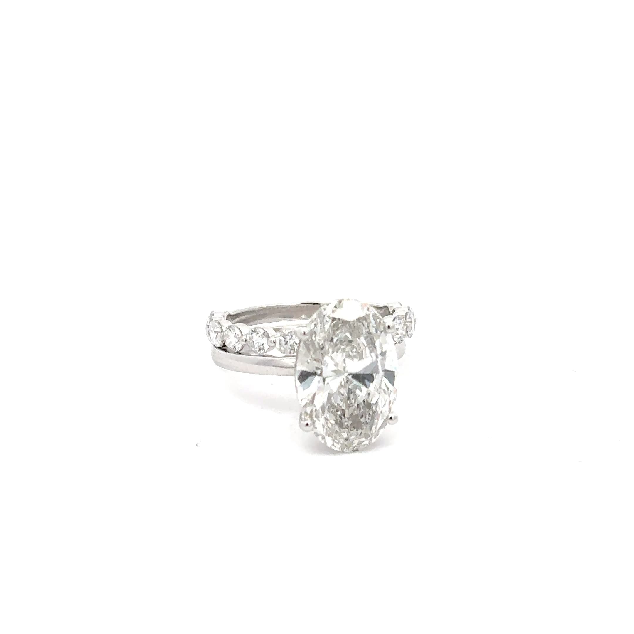 Oval Brilliant Cut Diamond Solitaire Engagement Ring in Polished White Gold 2
