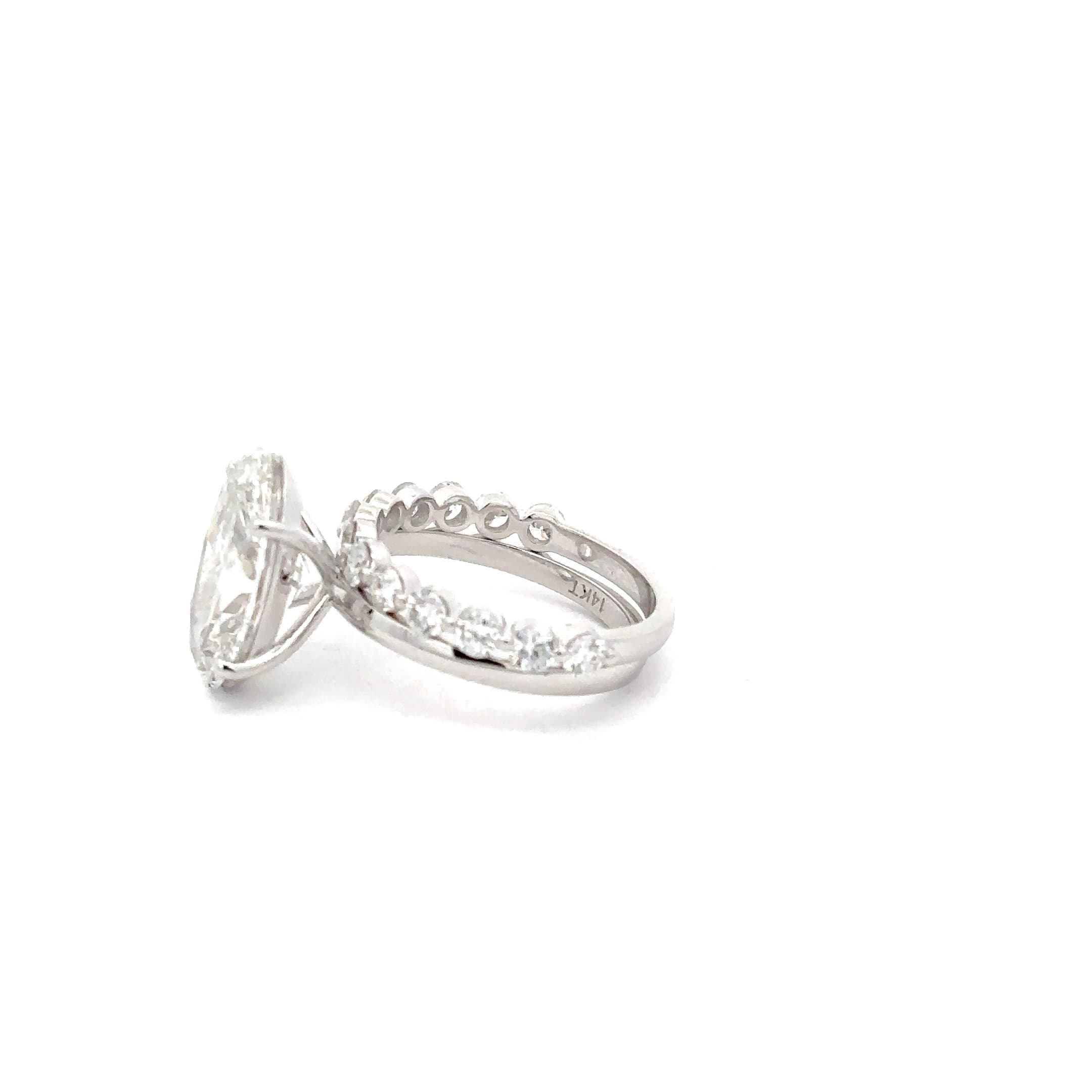 Oval Brilliant Cut Diamond Solitaire Engagement Ring in Polished White Gold 3