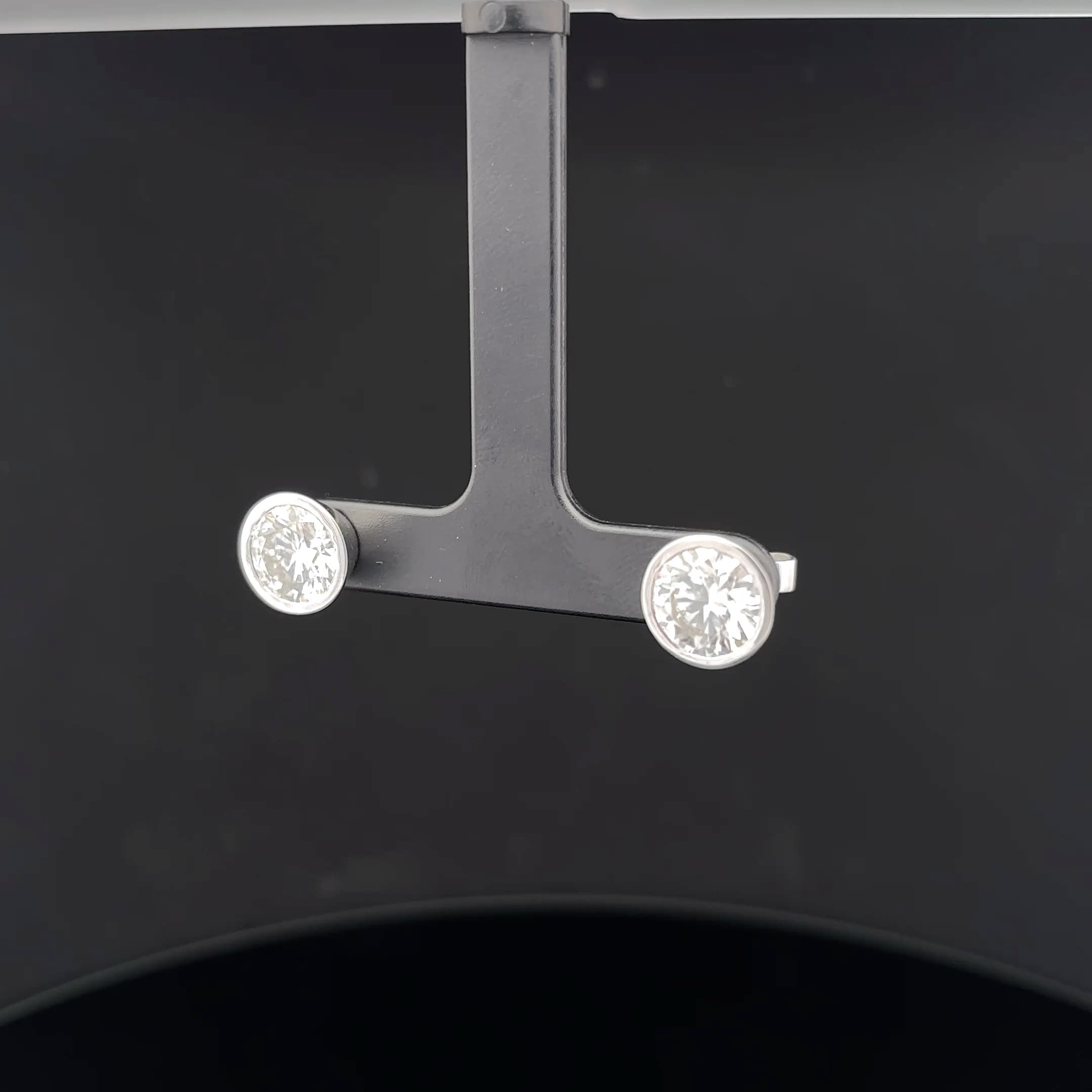 Classic Round Brilliant-Cut Diamond Bezel-Set White Gold Stud Earrings 2