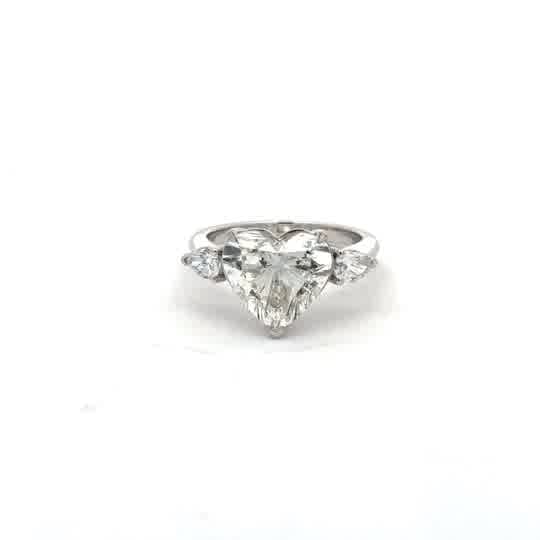 Heart-Shaped Brilliant Diamond Three-Stone Ring in White Gold