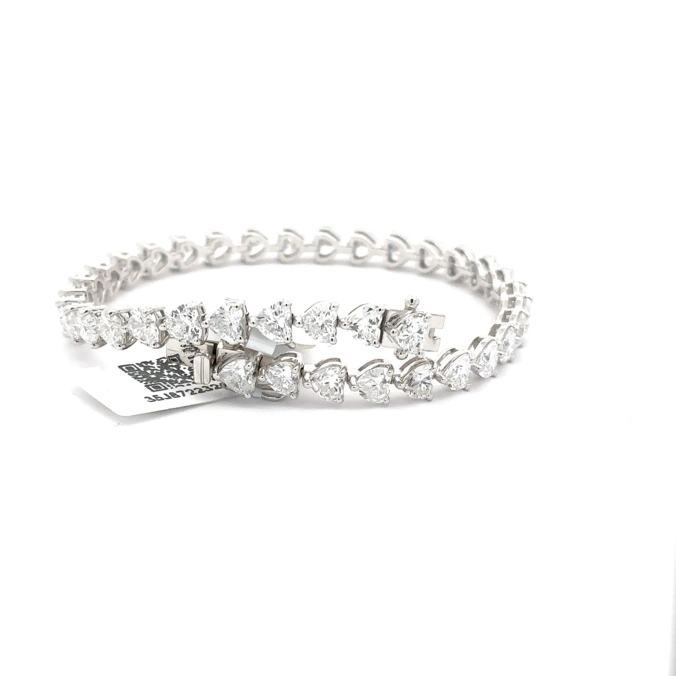 White Gold Heart-Cut Diamond Tennis Bracelet 4