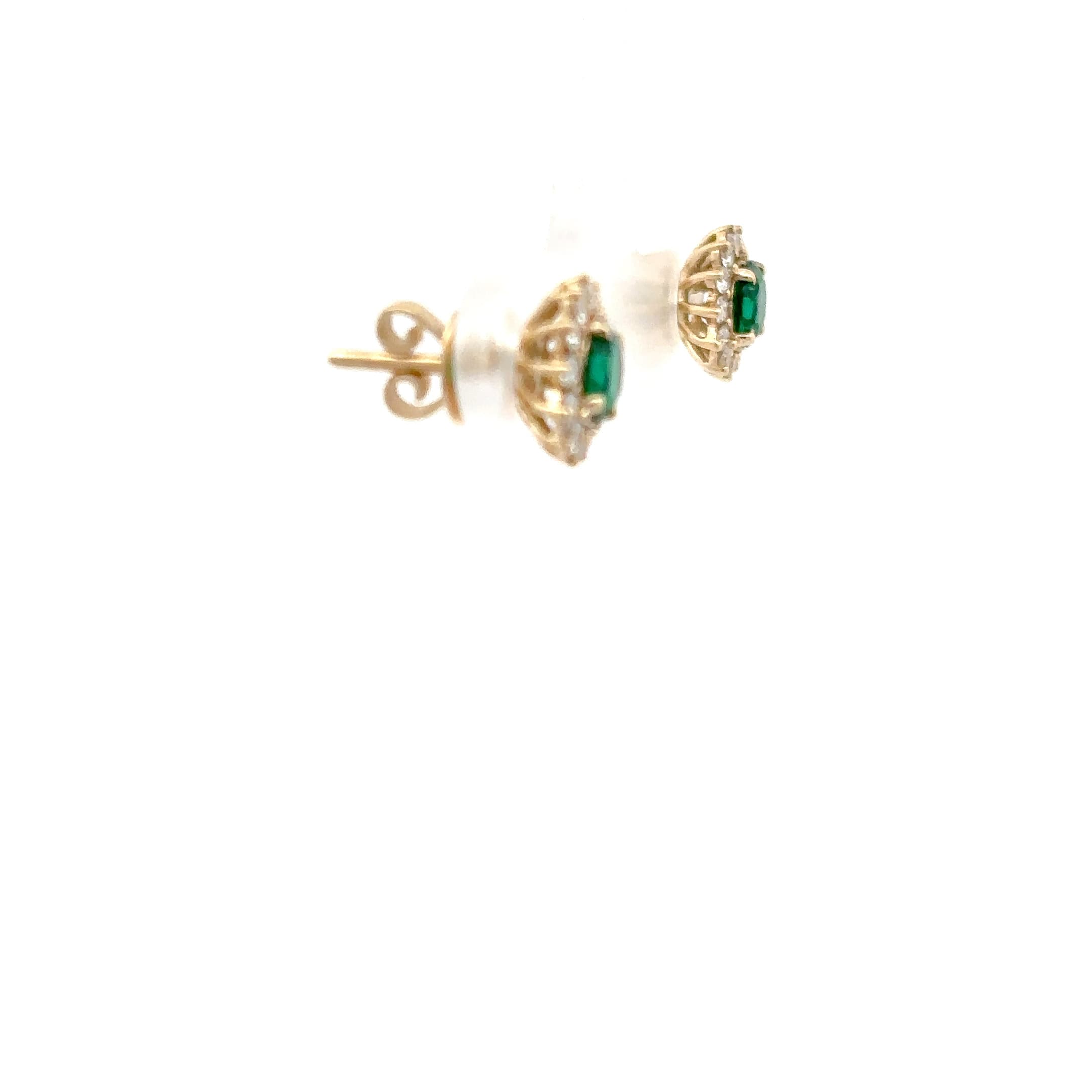 Emerald Cluster Stud Earrings in Yellow Gold 5