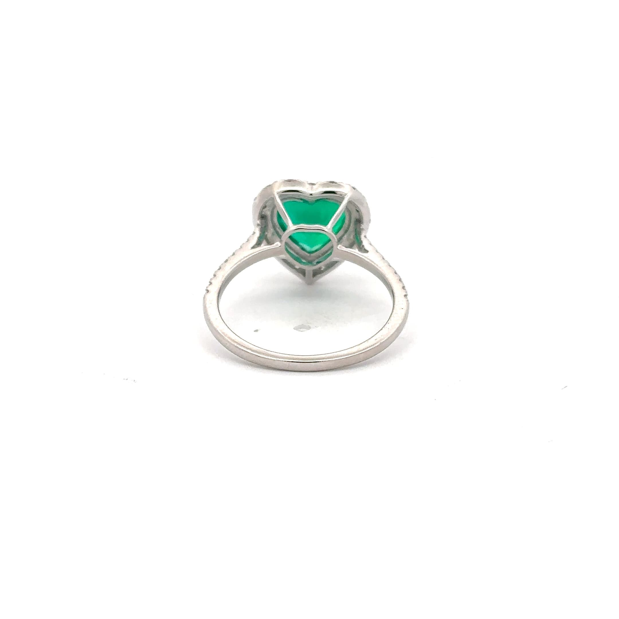 Heart-Shaped Emerald Halo Ring in White Gold 4