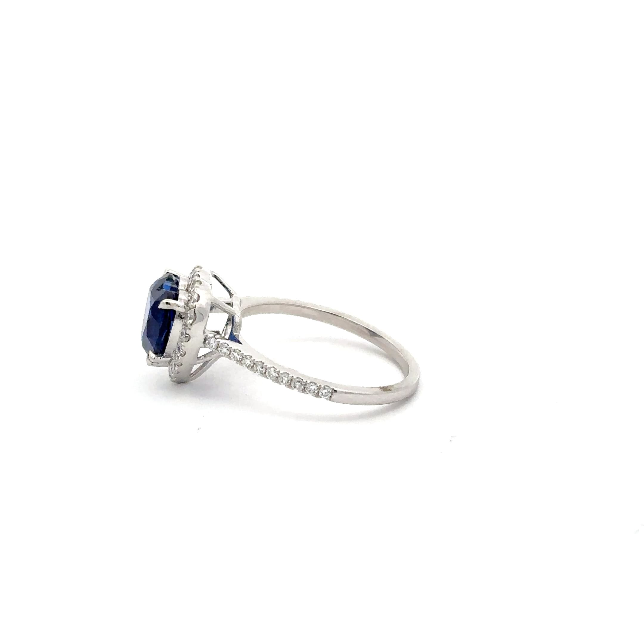 Heart-Shaped Sapphire Halo Ring in White Gold 3