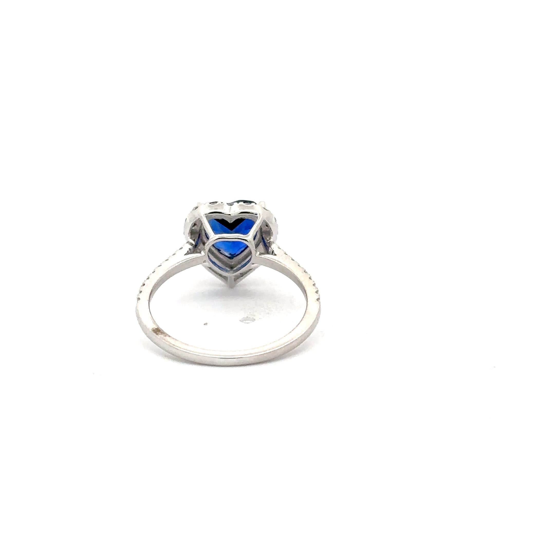 Heart-Shaped Sapphire Halo Ring in White Gold 4
