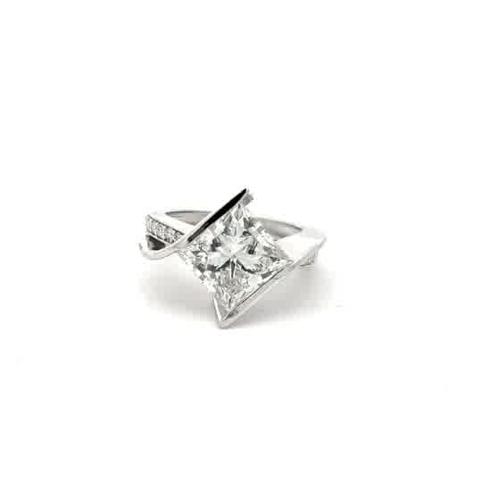 Kite-Set Princess Diamond Bypass Ring in White Gold
