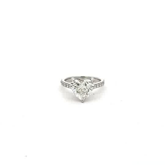 White Gold Heart-Shaped Diamond Ring with Pave Band