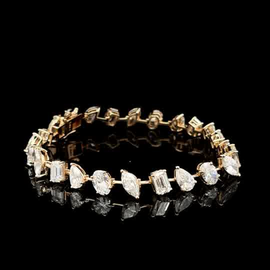 Mixed-Cut Diamond Tennis Bracelet in Yellow Gold