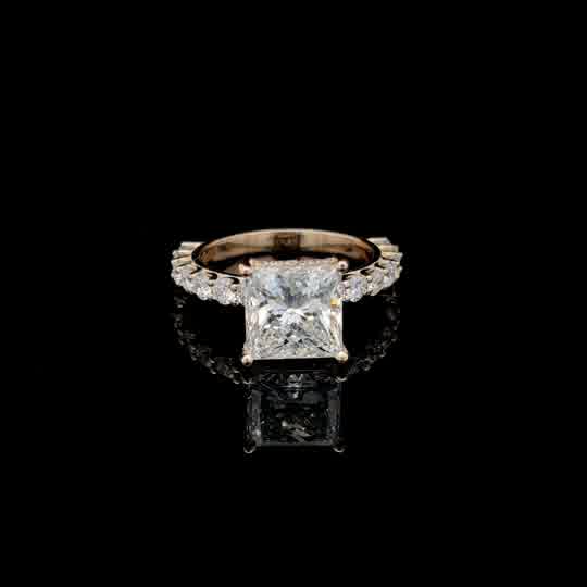 Princess Cut Diamond Engagement Ring in Yellow Gold
