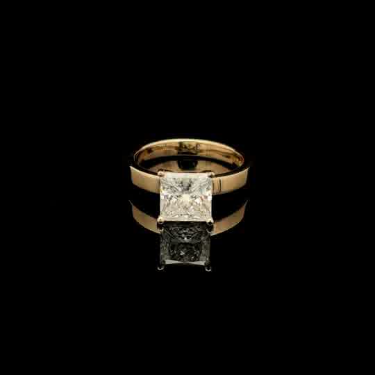 Princess Cut Diamond Solitaire Ring in Yellow Gold