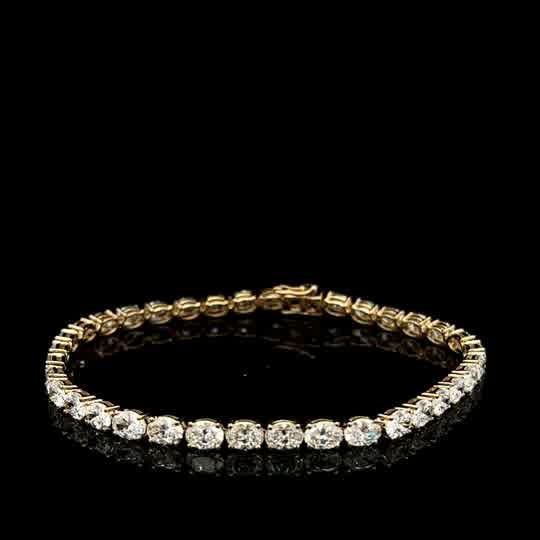 Oval Diamond Tennis Bracelet in Yellow Gold